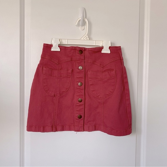 Nantucket Red Forever 21 Button Front Mini Skirt, Size 26 - Picture 2 of 4